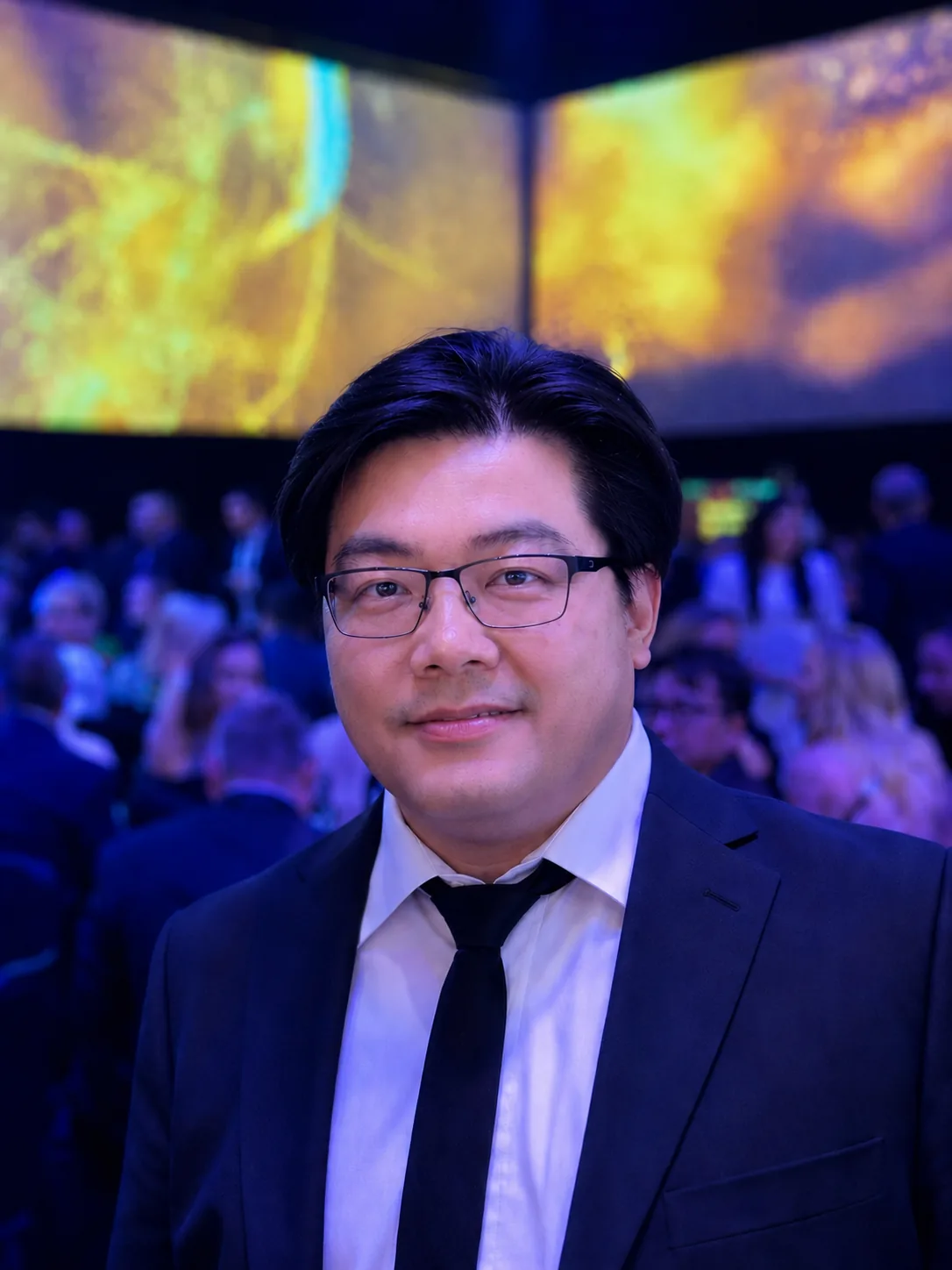Alan Kan, AI advisor, at an industry awards evening